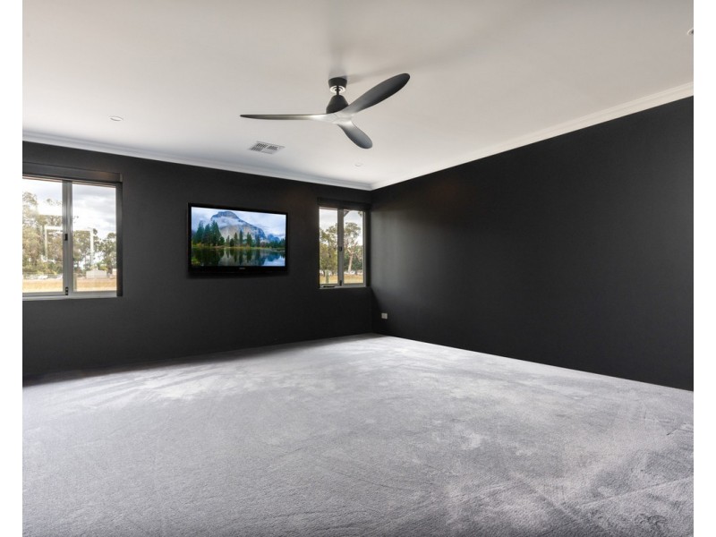 751 Gnangara Road, Lexia WA 6079