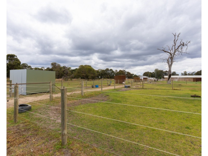 751 Gnangara Road, Lexia WA 6079