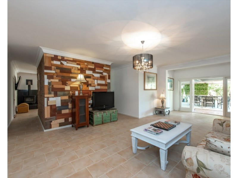 5 Swan Road, Swan View WA 6056