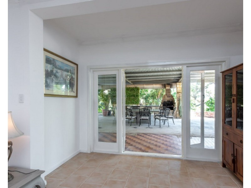 5 Swan Road, Swan View WA 6056
