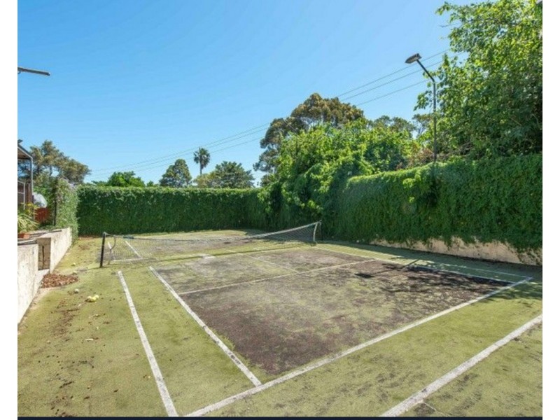5 Swan Road, Swan View WA 6056