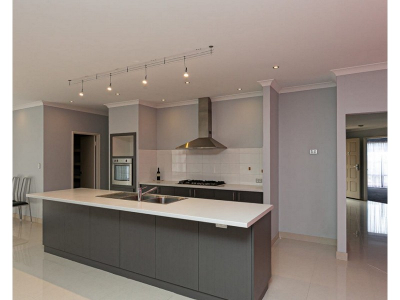 6 Heidelberg Street, Aubin Grove WA 6164