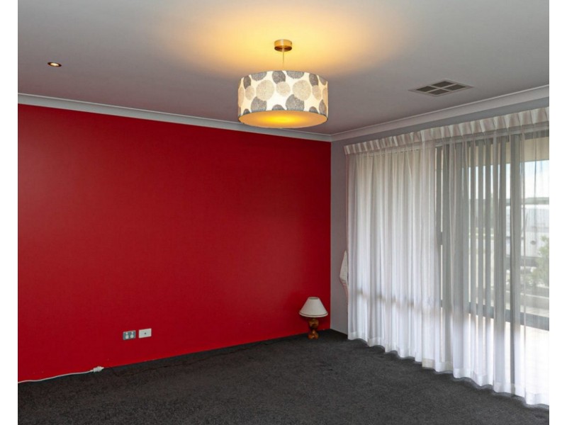 6 Heidelberg Street, Aubin Grove WA 6164