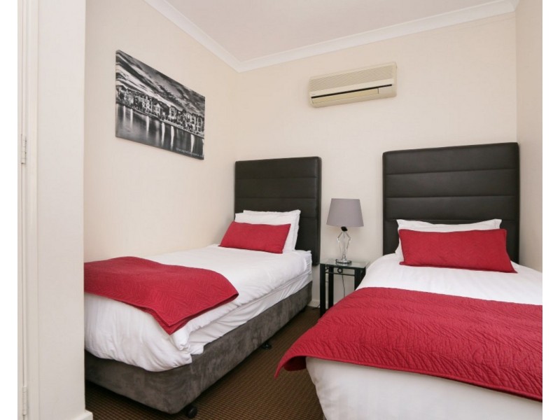 26/11 Regal Place, East Perth WA 6004