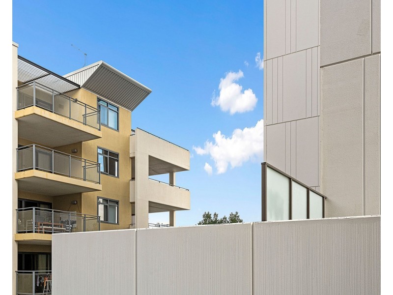 4/33 Bronte Street, East Perth WA 6004