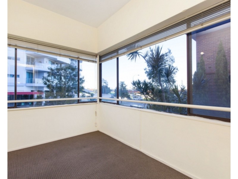 17/114 Terrace Road, Perth WA 6000