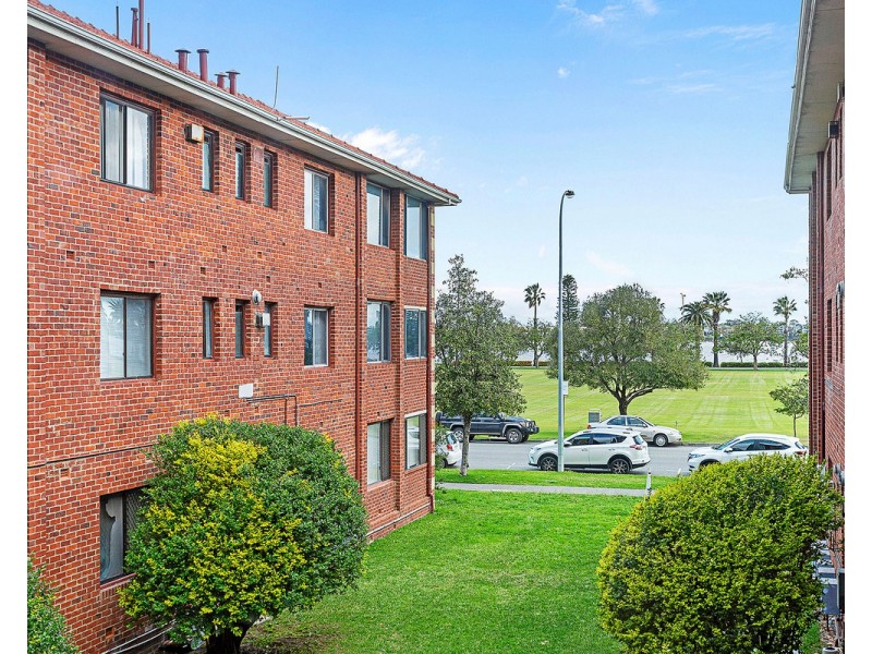 12/126 Terrace Road, Perth WA 6000