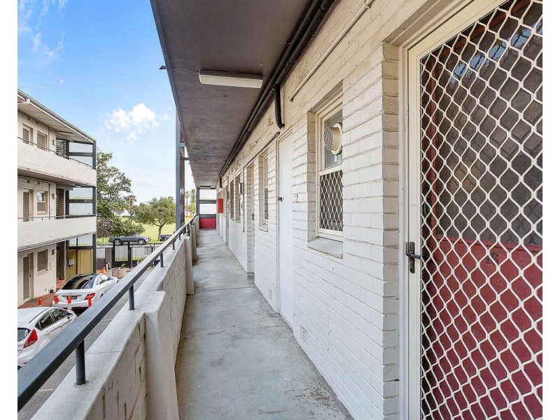 16/124 Terrace Road, Perth WA 6000