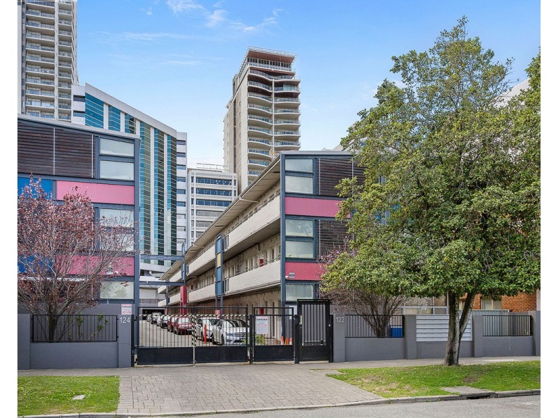 16/124 Terrace Road, Perth WA 6000