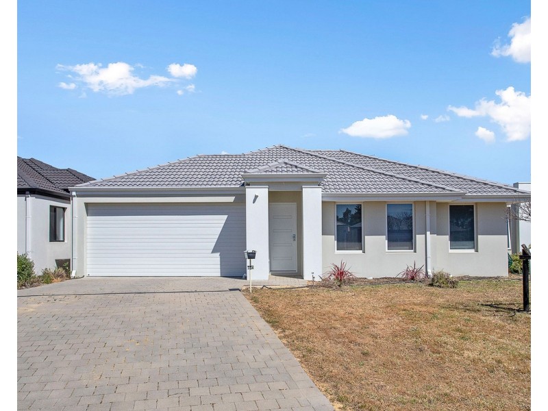 1/4 Skipper Crescent, Success WA 6164
