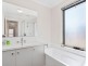 1/4 Skipper Crescent, Success WA 6164
