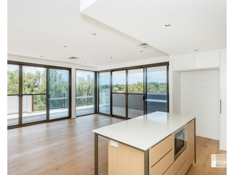 31/5 Groves Avenue, Attadale WA 6156