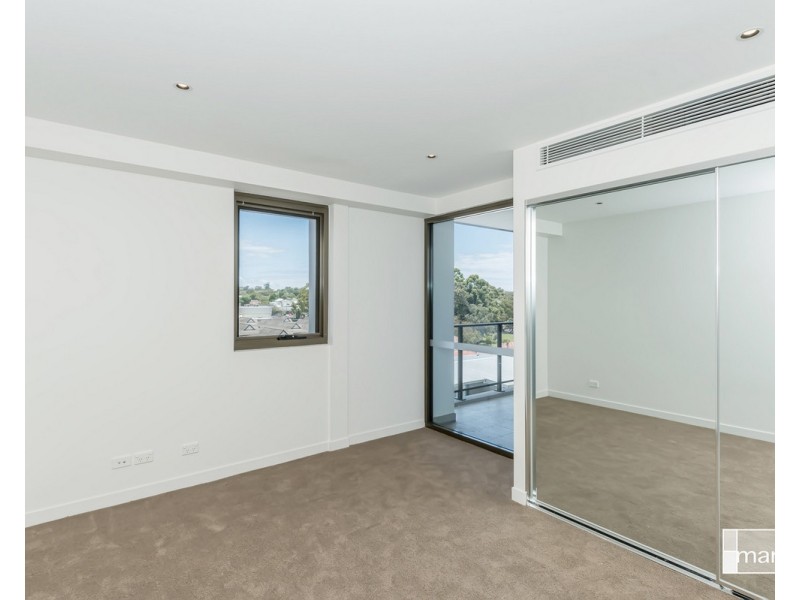 31/5 Groves Avenue, Attadale WA 6156