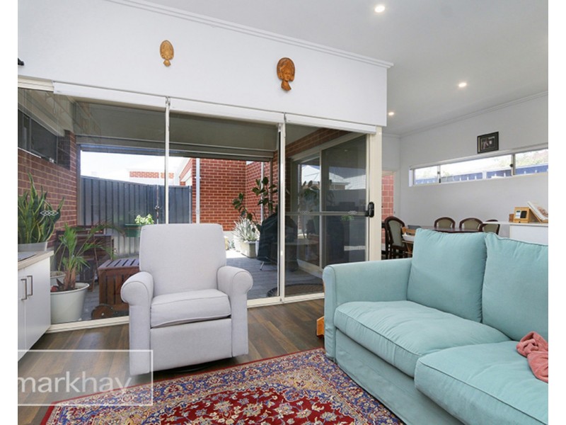 8a Falkirk Avenue, Maylands WA 6051