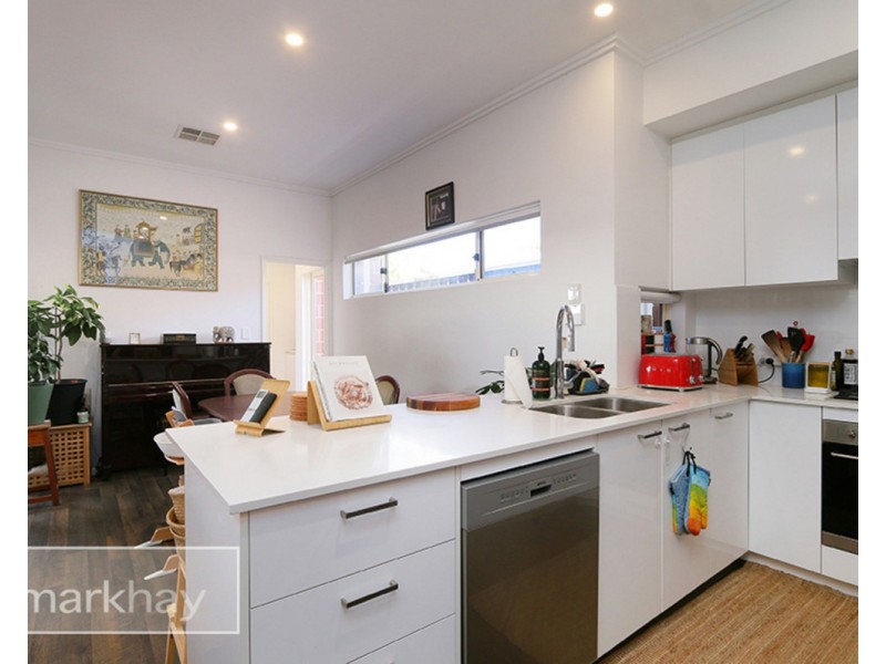 8a Falkirk Avenue, Maylands WA 6051