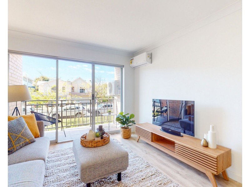4/147 Fairway, Crawley WA 6009