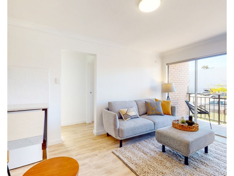 4/147 Fairway, Crawley WA 6009