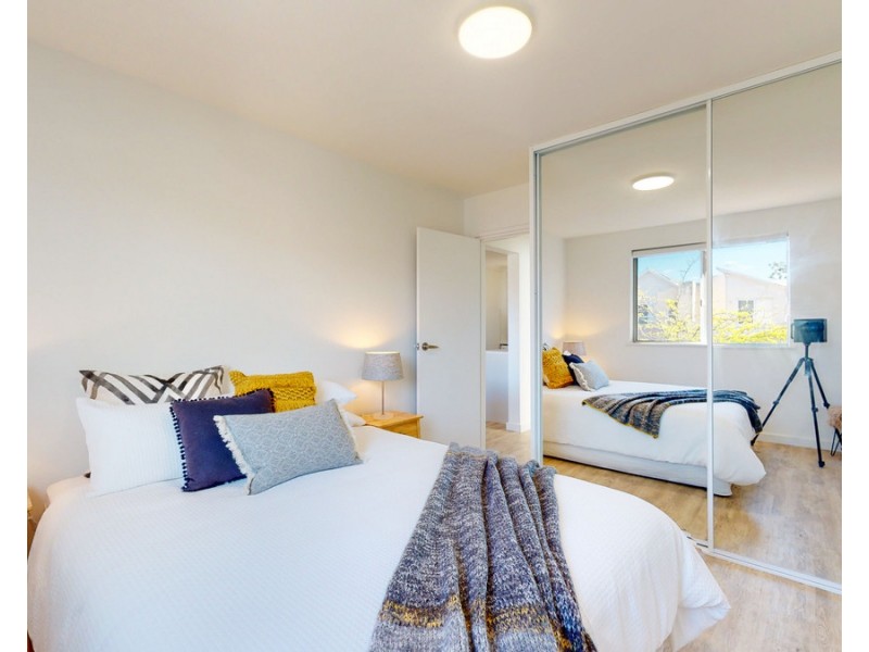 4/147 Fairway, Crawley WA 6009