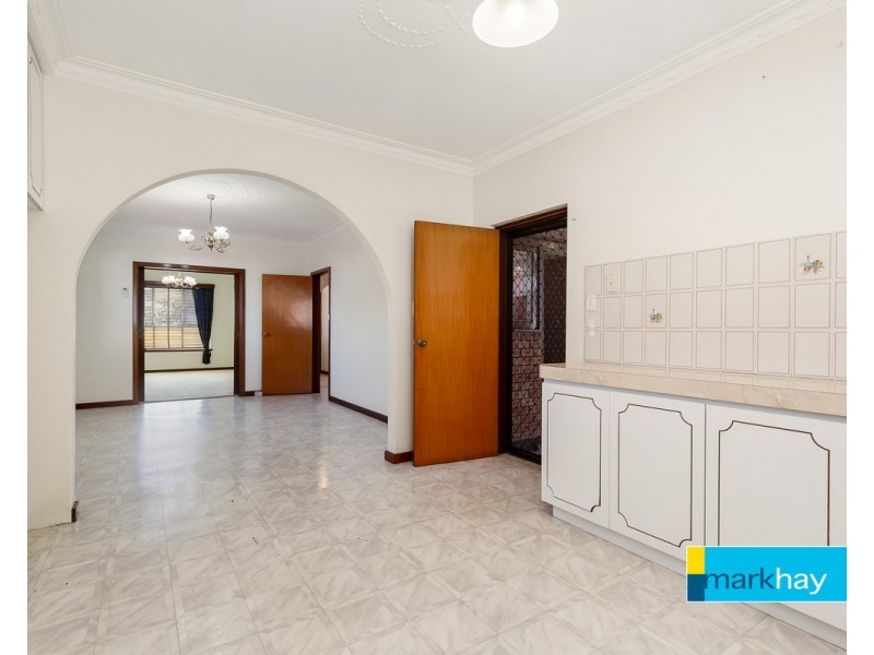 13 Morton Road, Hamilton Hill WA 6163