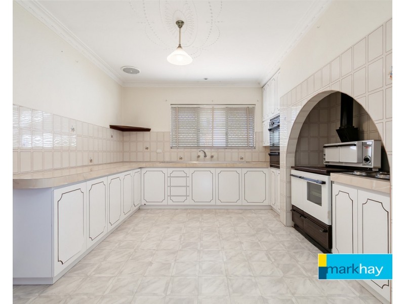 13 Morton Road, Hamilton Hill WA 6163