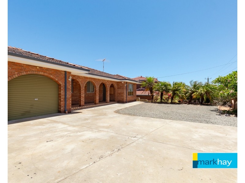 13 Morton Road, Hamilton Hill WA 6163