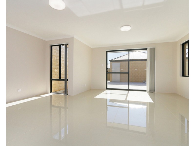27 Biddiarra Bend, Southern River WA 6110