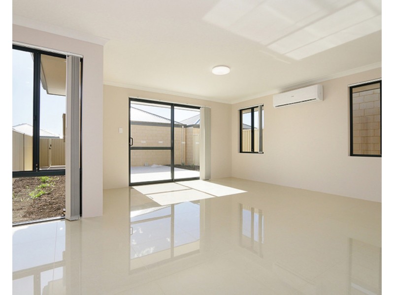 27 Biddiarra Bend, Southern River WA 6110