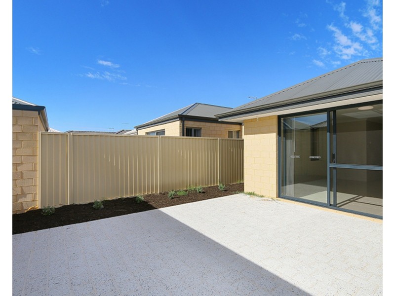27 Biddiarra Bend, Southern River WA 6110