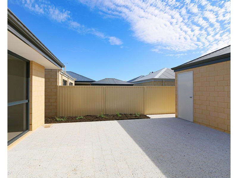 27 Biddiarra Bend, Southern River WA 6110