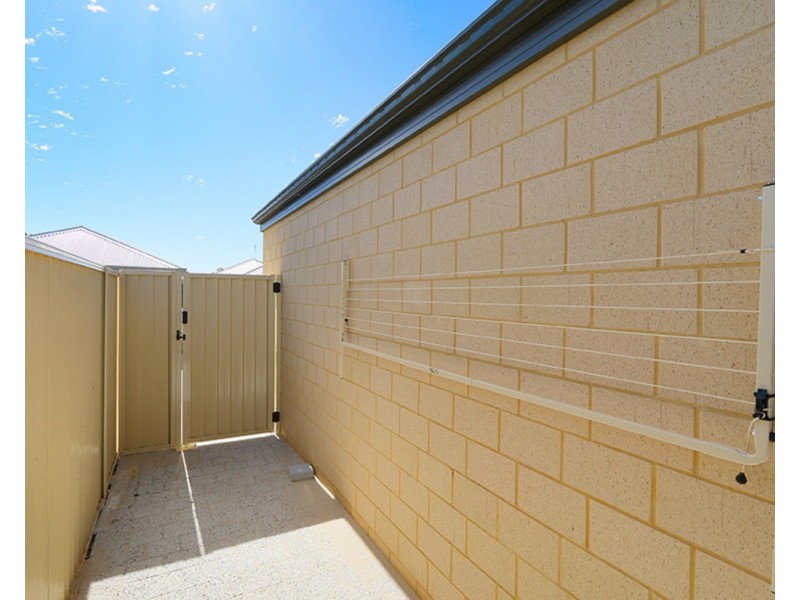 27 Biddiarra Bend, Southern River WA 6110