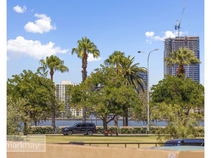 6/114 Terrace Road, Perth WA 6000