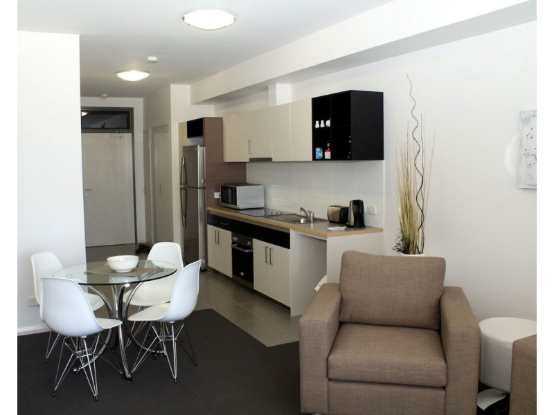 17/20 Signal Terrace, Cockburn Central WA 6164