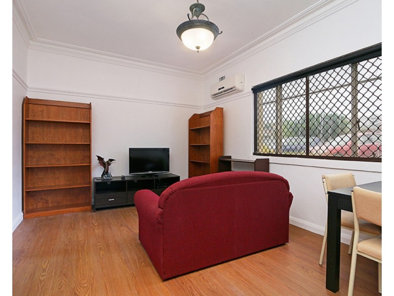 2/303 Guildford Road, Maylands WA 6051