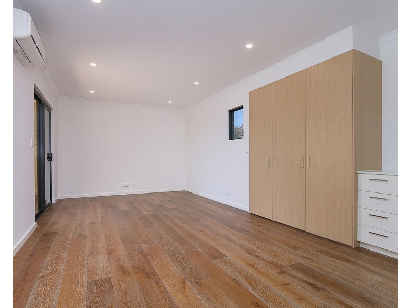 4/22 Hendra Street, Cloverdale WA 6105