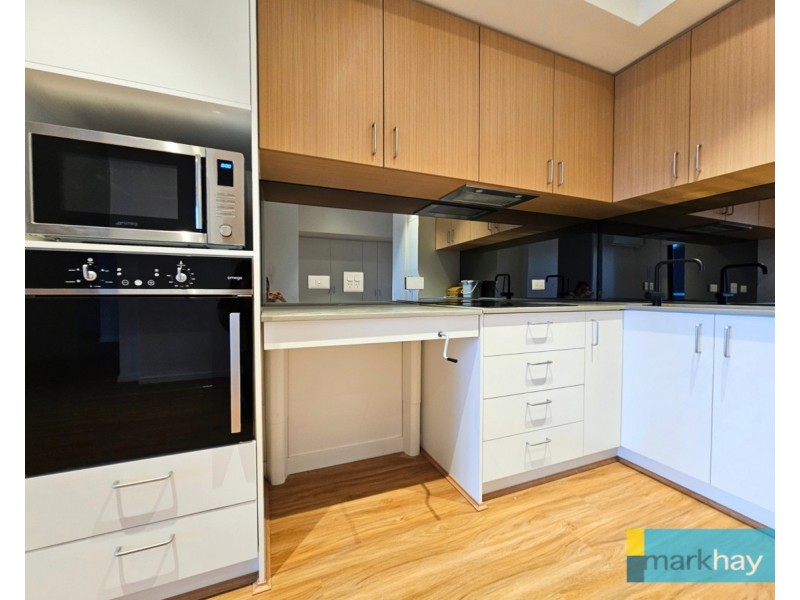 30/5 Groves Avenue, Attadale WA 6156