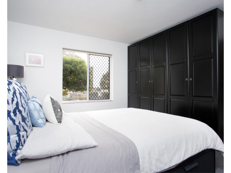 2/76 King George Street, Victoria Park WA 6100