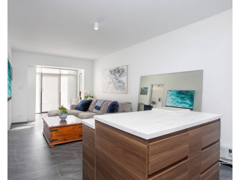 2/76 King George Street, Victoria Park WA 6100