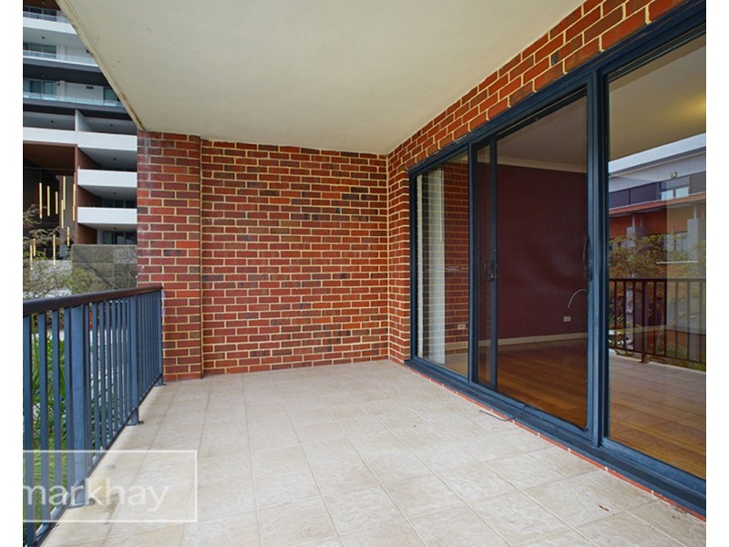 2/10 Tully Road, East Perth WA 6004