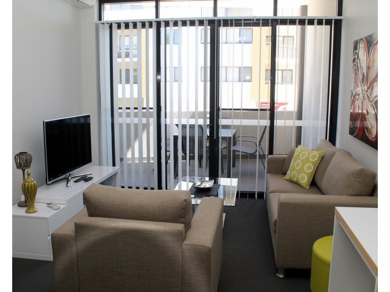 6/20 Signal Terrace, Cockburn Central WA 6164