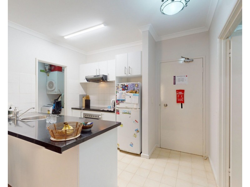 16/11 Regal Place, East Perth WA 6004