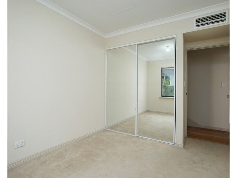 2/10 Tully Road, East Perth WA 6004