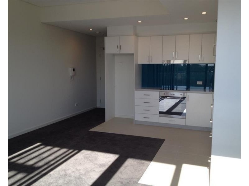 69/16 Midgegooroo Avenue, Cockburn Central WA 6164