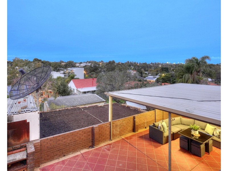 3 Fisher Street, White Gum Valley WA 6162