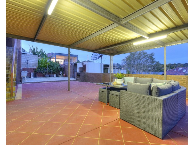 3 Fisher Street, White Gum Valley WA 6162
