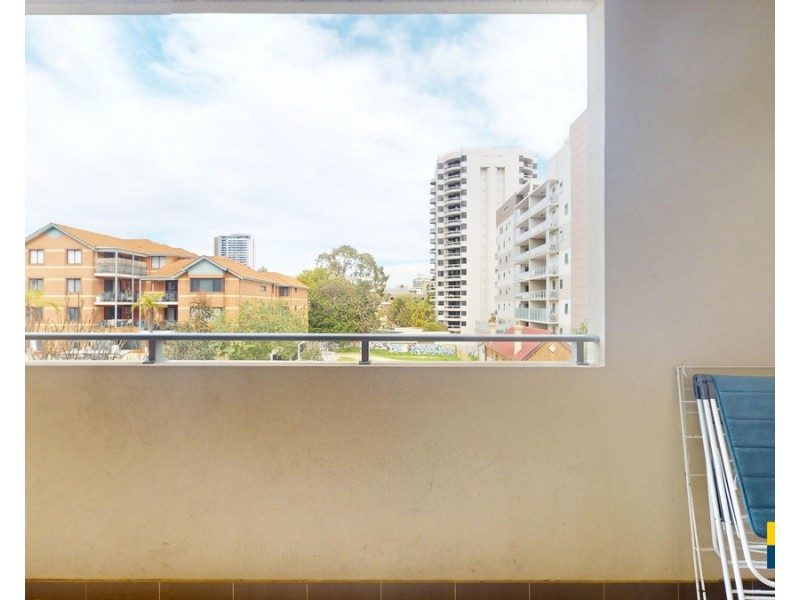 23/18 Wellington Street, East Perth WA 6004