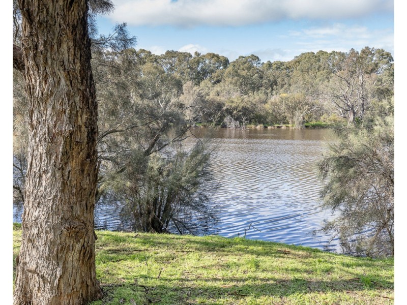 195 West Road, Bassendean WA 6054