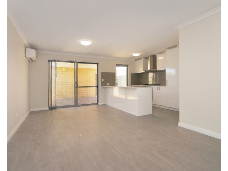 331A Lambeth Circle, Wellard WA 6170