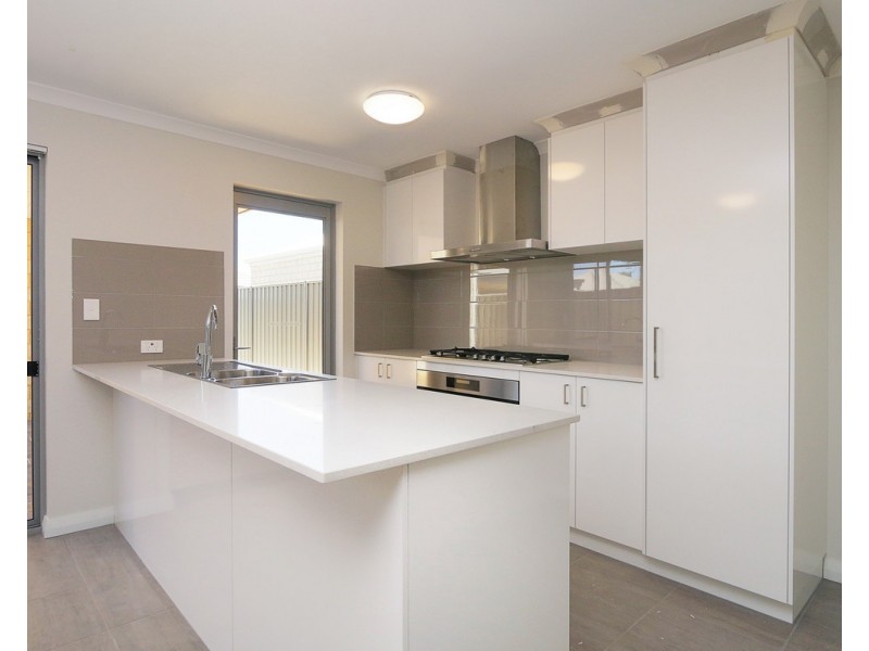 331A Lambeth Circle, Wellard WA 6170