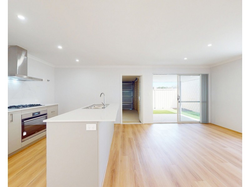 14 Olympic Lane, Success WA 6164