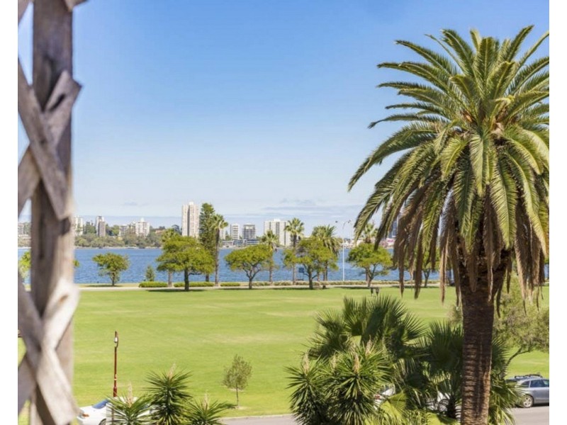 30/114 Terrace Road, Perth WA 6000